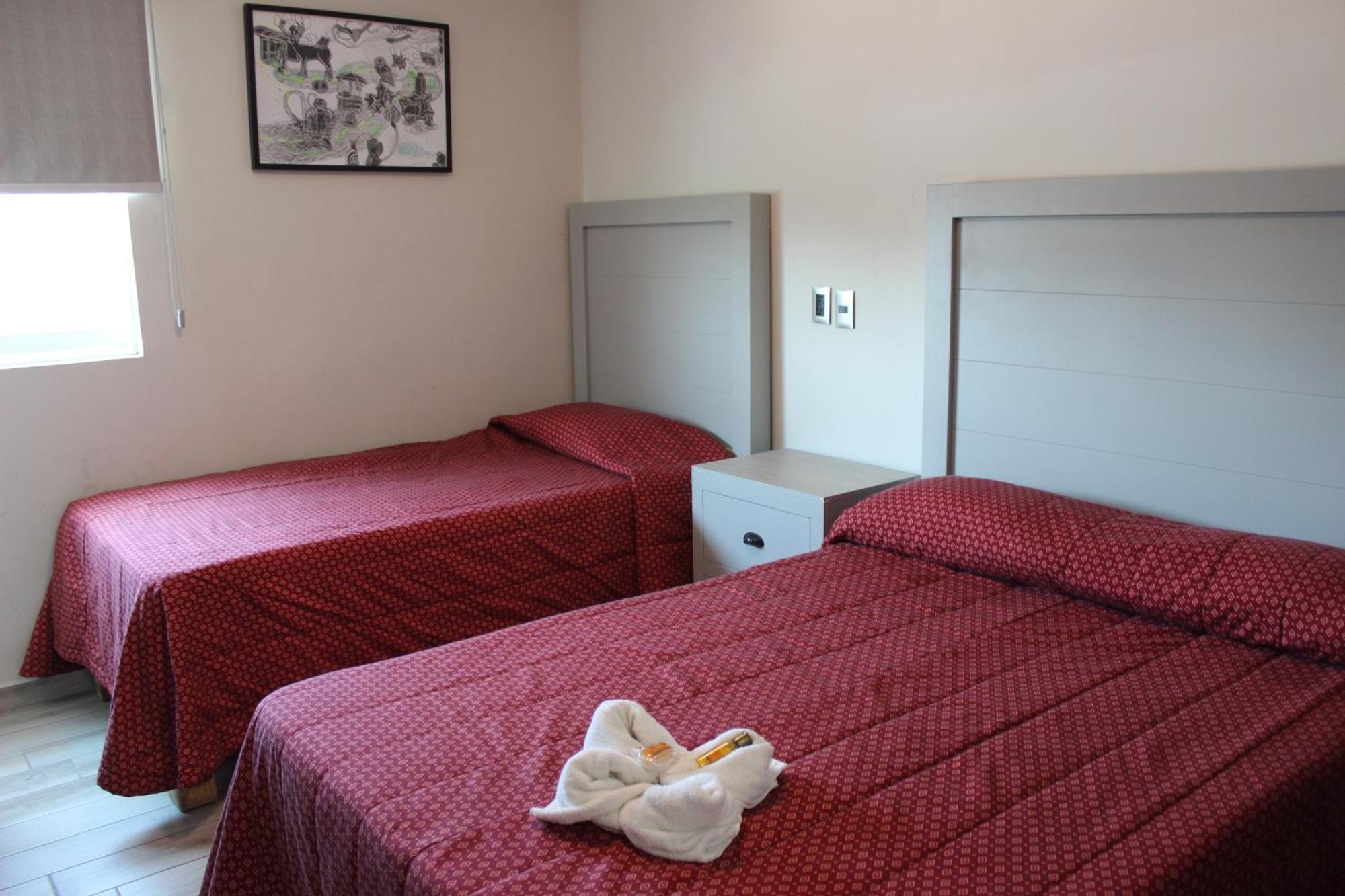 גואדלחארה Hotel Colon Express מראה חיצוני תמונה