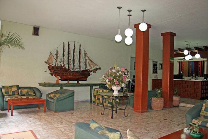 גואדלחארה Hotel Colon Express מראה חיצוני תמונה