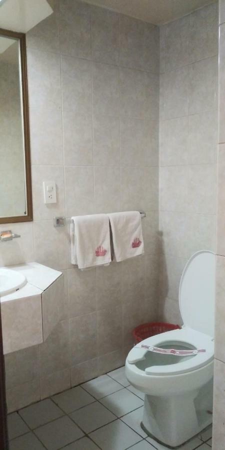 גואדלחארה Hotel Colon Express מראה חיצוני תמונה