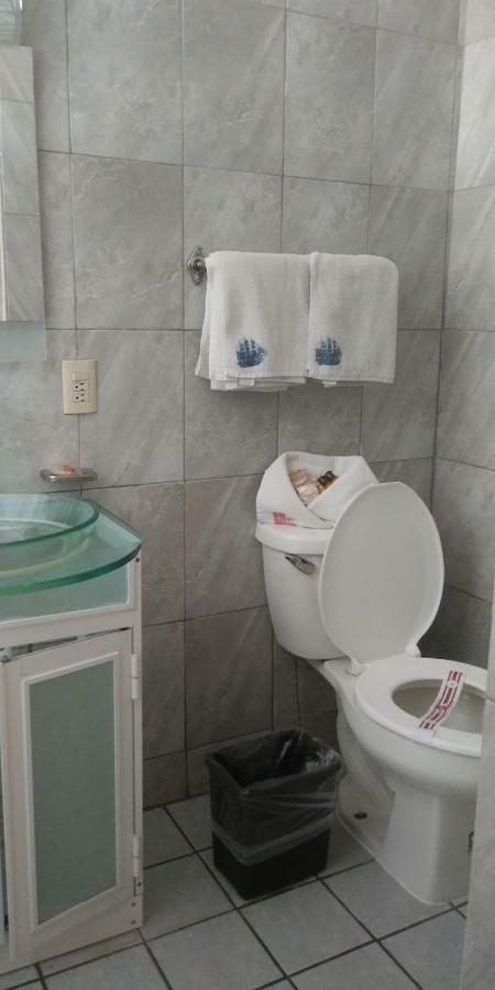 גואדלחארה Hotel Colon Express מראה חיצוני תמונה